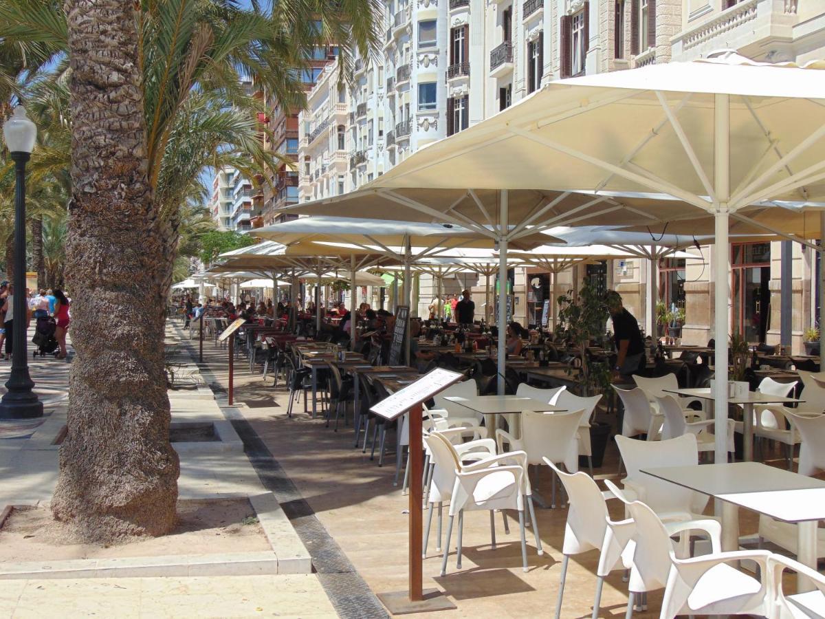 Apartamentos Playa Postiguet Alicante Exterior foto