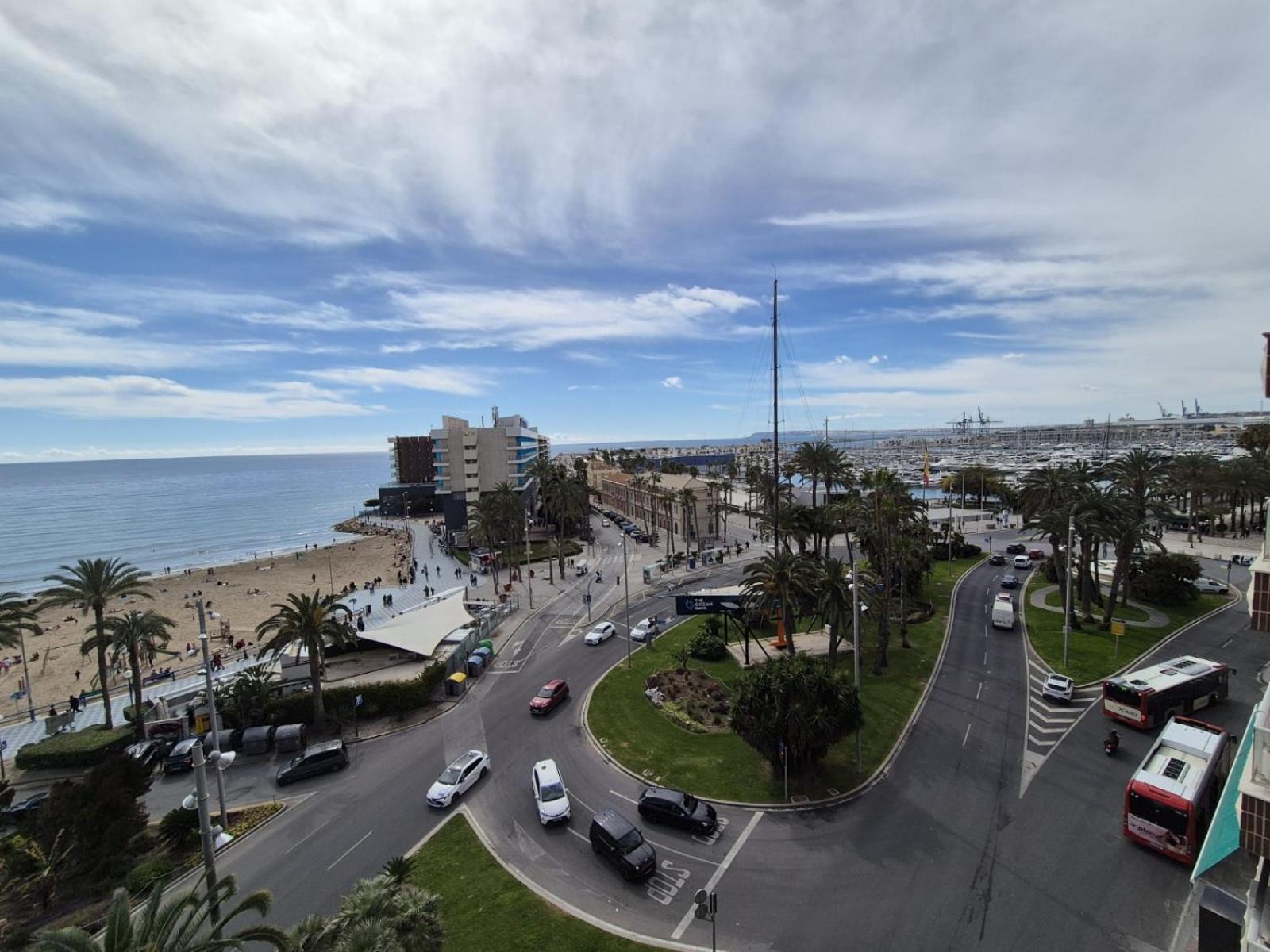 Apartamentos Playa Postiguet Alicante Exterior foto